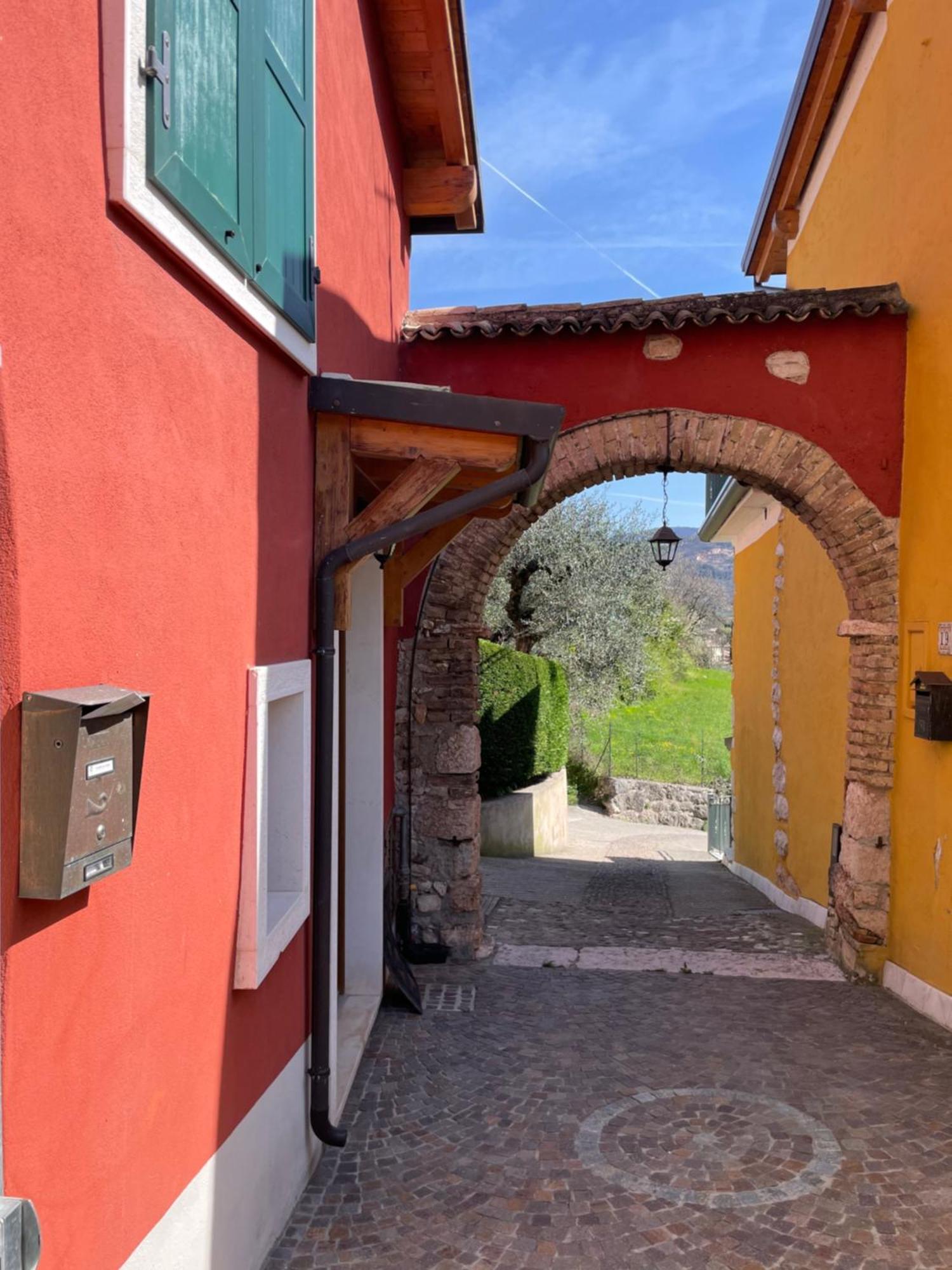 Relais Fontana Rosa B&B Wellness カプリーノ・ヴェロネーゼ エクステリア 写真