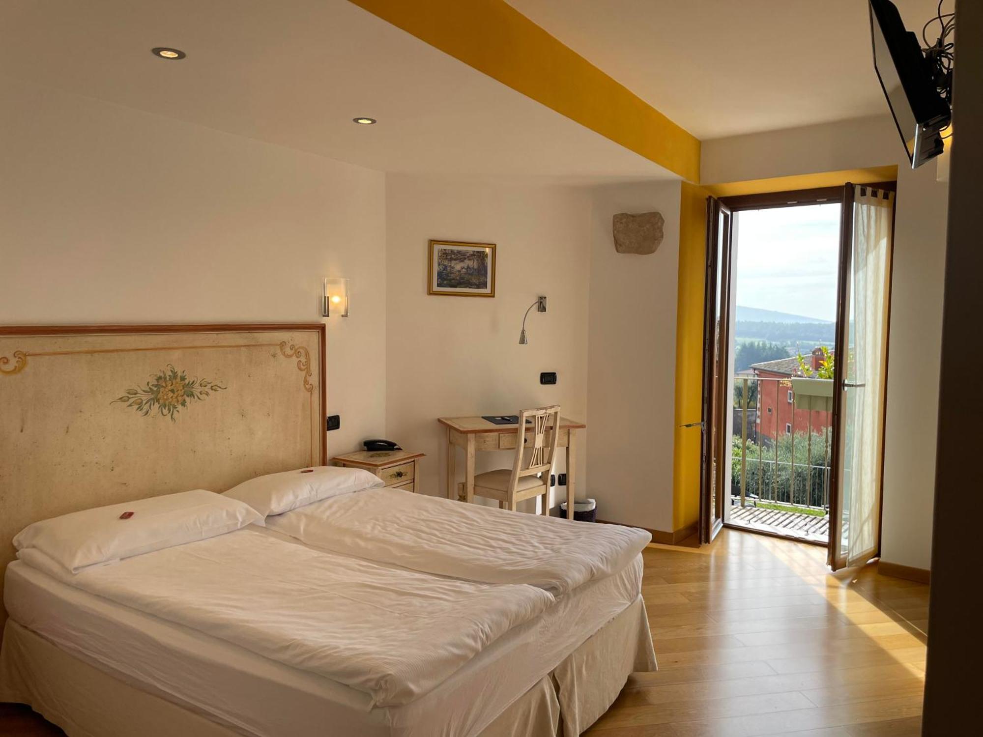 Relais Fontana Rosa B&B Wellness カプリーノ・ヴェロネーゼ エクステリア 写真