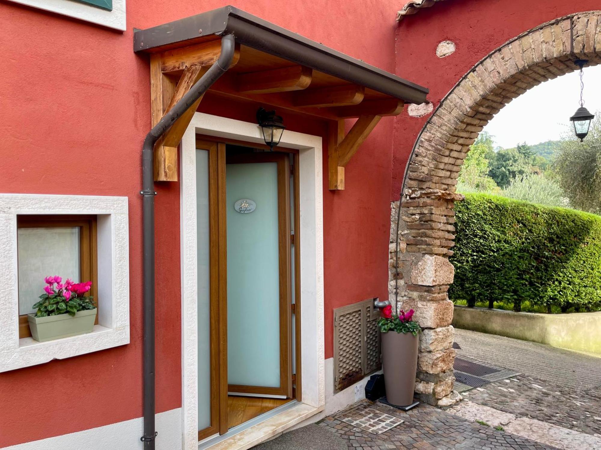 Relais Fontana Rosa B&B Wellness カプリーノ・ヴェロネーゼ エクステリア 写真